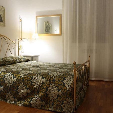 Appartamento Blu Centro Storico Bologna Luaran gambar